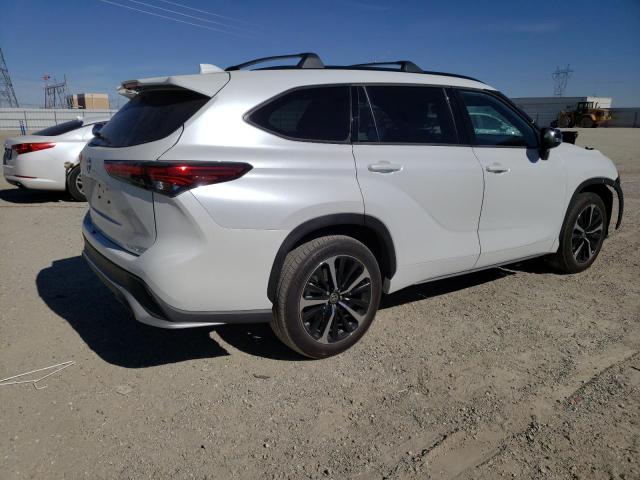 5TDJZRBH7NS248817 - 2022 TOYOTA HIGHLANDER XSE WHITE photo 3