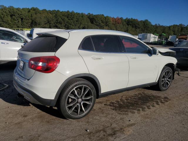 WDCTG4EB1FJ108764 - 2015 MERCEDES-BENZ GLA 250 WHITE photo 3