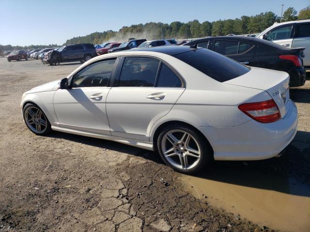 WDDGF54X49R077762 - 2009 MERCEDES-BENZ C 300 WHITE photo 2