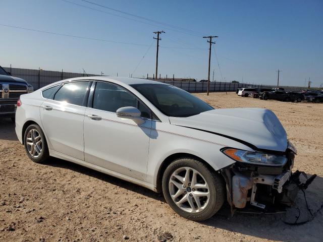 3FA6P0H73GR267916 - 2016 FORD FUSION SE WHITE photo 4