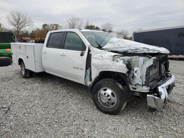 1GB4YTEY9RF111705 - 2024 CHEVROLET SILVERADO K3500 LT WHITE photo 4