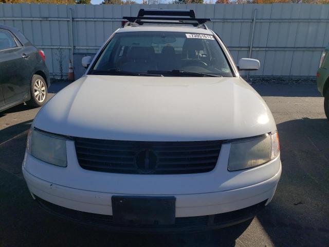 WVWVD23B6YE316908 - 2000 VOLKSWAGEN PASSAT GLX WHITE photo 5