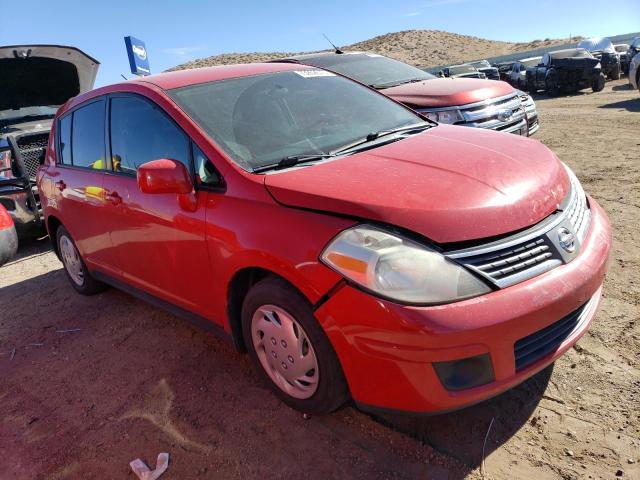 3N1BC13E67L438244 - 2007 NISSAN VERSA S RED photo 4