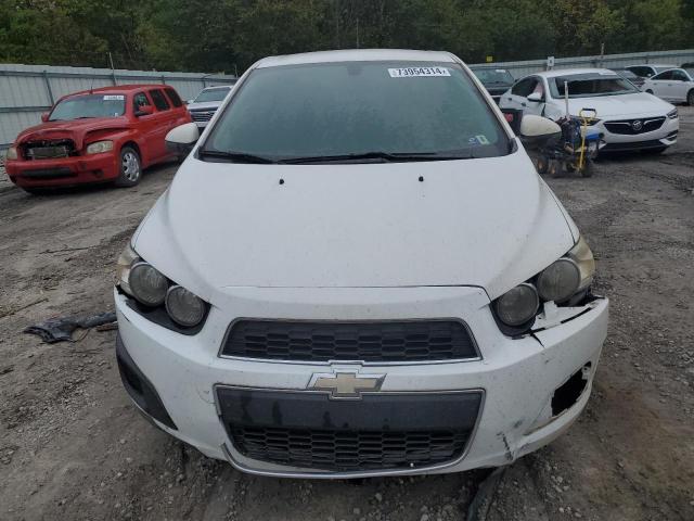 1G1JA5SH2E4185260 - 2014 CHEVROLET SONIC LS WHITE photo 5