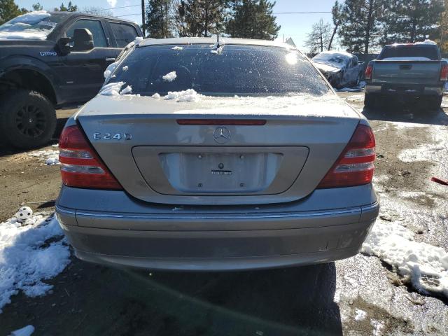 WDBRF61J85A680097 - 2005 MERCEDES-BENZ C 240 GRAY photo 6