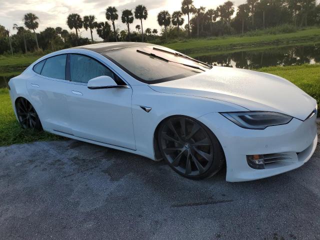 5YJSA1E23MF425368 - 2021 TESLA MODEL S WHITE photo 4