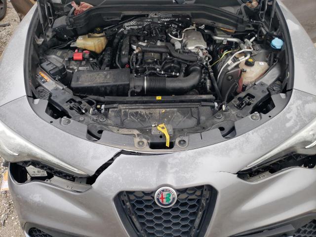 ZASFAKAN9J7B82763 - 2018 ALFA ROMEO STELVIO GRAY photo 12