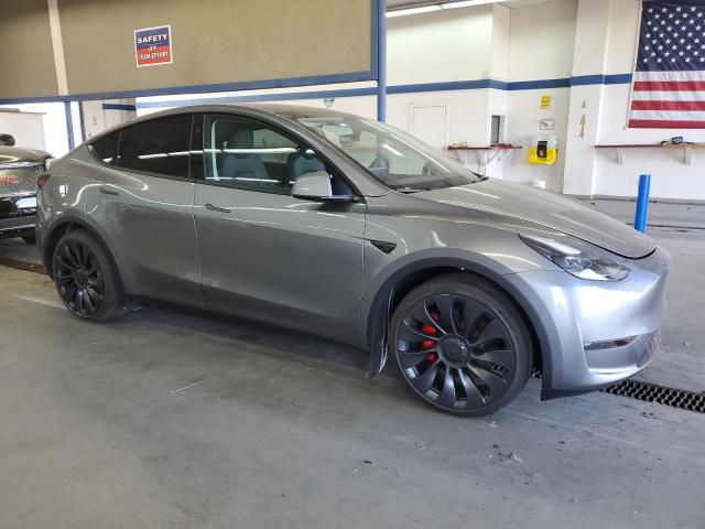 7SAYGDEF4RF170639 - 2024 TESLA MODEL Y ნაცრისფერი ფოტო 4