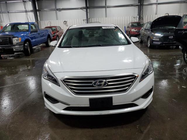 5NPE24AF6HH447828 - 2017 HYUNDAI SONATA SE WHITE photo 5