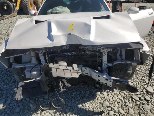 2C3CDZFJ9GH145473 - 2016 DODGE CHALLENGER R/T SCAT PACK WHITE photo 11