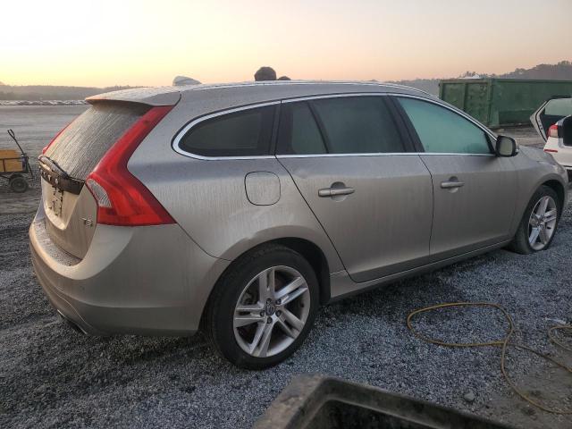 YV140MEK8F1261621 - 2015 VOLVO V60 PREMIER SILVER photo 3