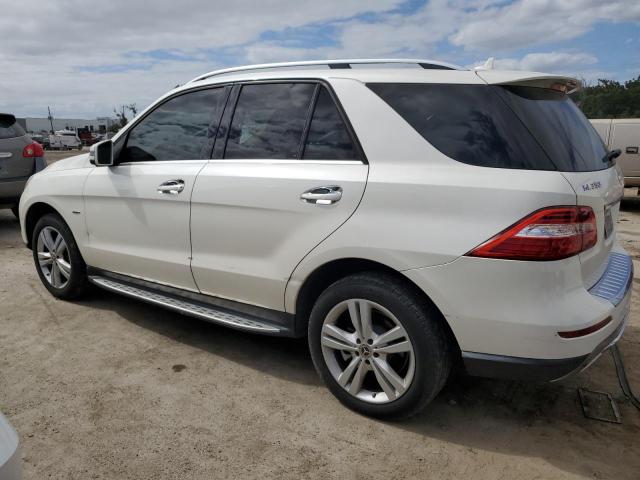 4JGDA5HB3CA065811 - 2012 MERCEDES-BENZ ML 350 4MATIC WHITE photo 2