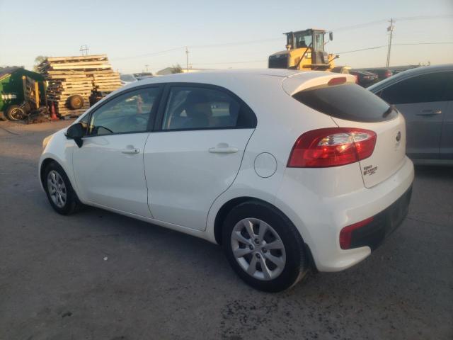 KNADM5A37G6647172 - 2016 KIA RIO LX WHITE photo 2