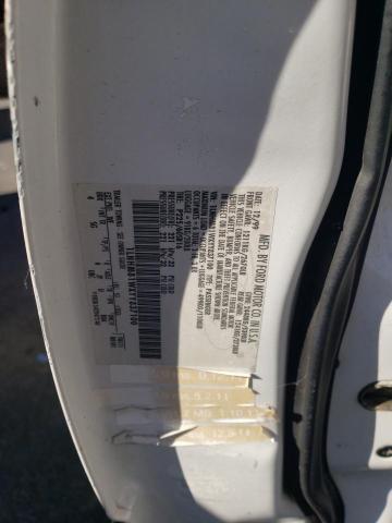 1LNHM81WXYY837100 - 2000 LINCOLN TOWN CAR EXECUTIVE WHITE photo 12