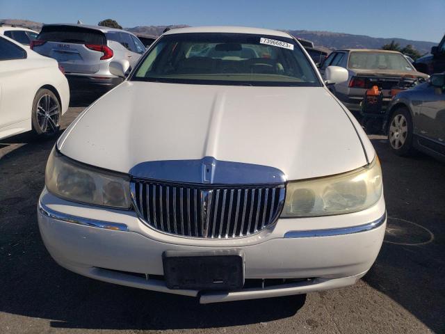 1LNHM81WXYY837100 - 2000 LINCOLN TOWN CAR EXECUTIVE WHITE photo 5