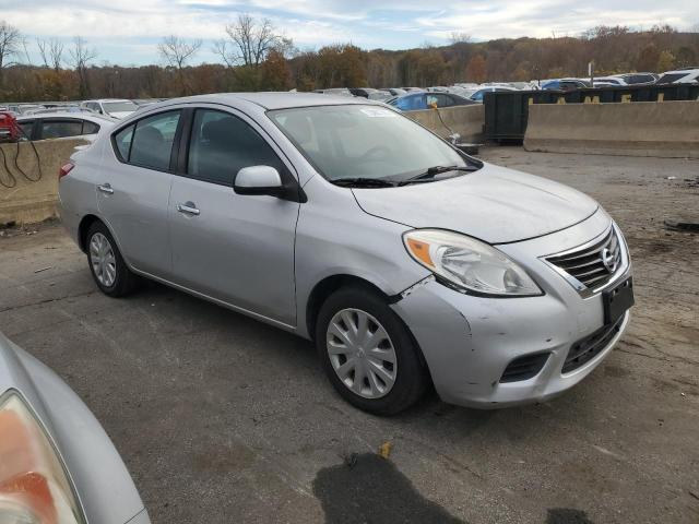 3N1CN7AP1EL869125 - 2014 NISSAN VERSA S SILVER photo 4