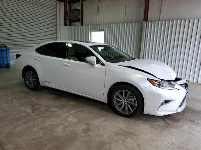 JTHBW1GG1J2193666 - 2018 LEXUS ES 300H WHITE photo 4