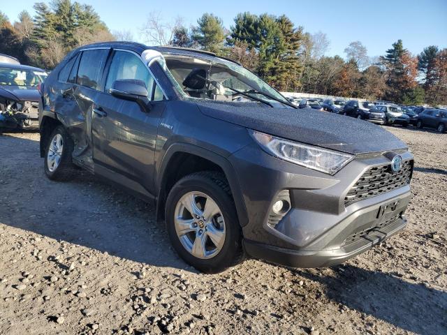 2T3R6RFV6MW017965 - 2021 TOYOTA RAV4 XLE GRAY photo 4