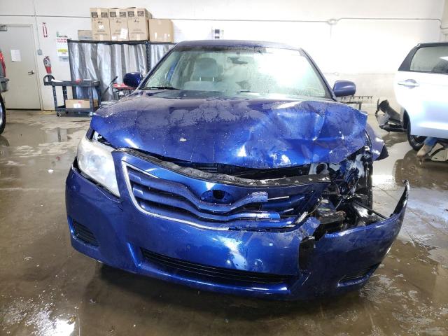 4T4BF3EK6AR066390 - 2010 TOYOTA CAMRY BASE BLUE photo 5