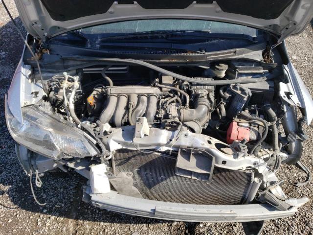 JHMGK5H53GX007465 - 2016 HONDA FIT LX SILVER photo 11