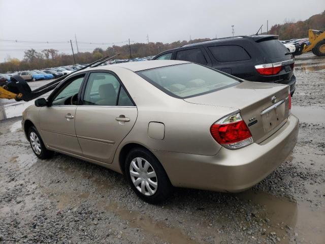 JTDBE32K563059630 - 2006 TOYOTA CAMRY LE GOLD photo 2