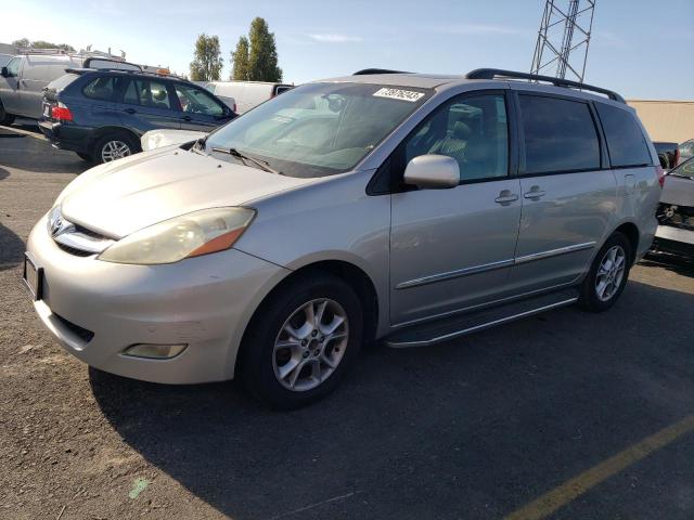 5TDBA22C46S073290 - 2006 TOYOTA SIENNA XLE SILVER photo 1