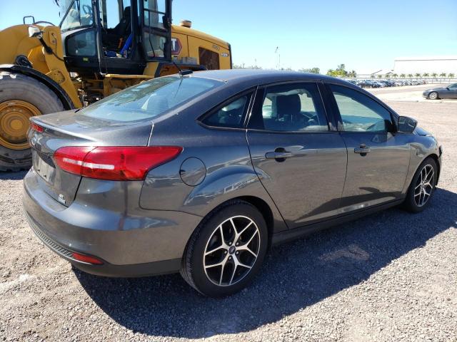 1FADP3FE6JL304442 - 2018 FORD FOCUS SE GRAY photo 3