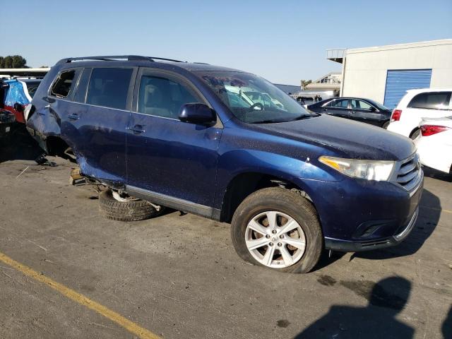 5TDZA3EHXDS040982 - 2013 TOYOTA HIGHLANDER BASE BLUE photo 4