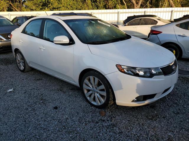 KNAFW4A31B5356825 - 2011 KIA FORTE SX WHITE photo 4