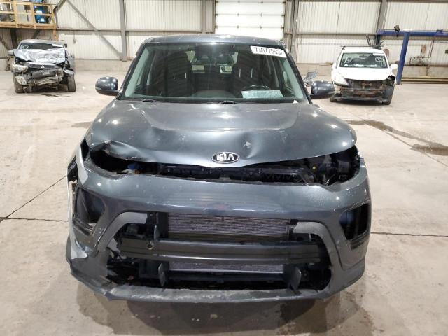 KNDJ33AU6L7058835 - 2020 KIA SOUL EX GRAY photo 5