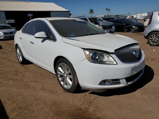 1G4PP5SK4C4190285 - 2012 BUICK VERANO WHITE photo 4