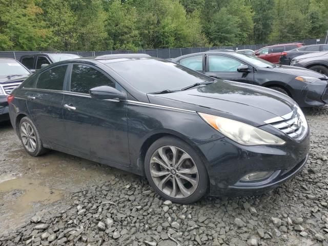 5NPEC4AB8DH806634 - 2013 HYUNDAI SONATA SE BLACK photo 4