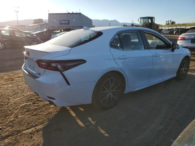4T1S11AK0PU110895 - 2023 TOYOTA CAMRY SE NIGHT SHADE WHITE photo 3