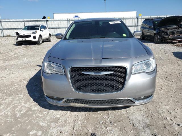 2C3CCARG1GH224768 - 2016 CHRYSLER 300 LIMITED SILVER photo 5