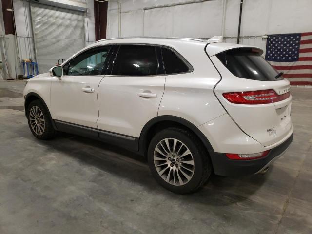 5LMCJ3D94HUL16390 - 2017 LINCOLN MKC RESERVE WHITE photo 2