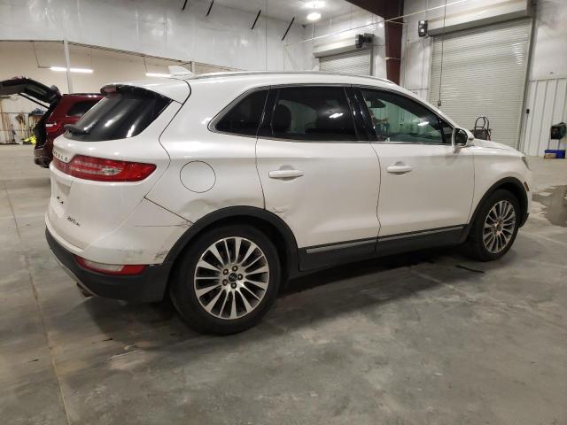 5LMCJ3D94HUL16390 - 2017 LINCOLN MKC RESERVE WHITE photo 3