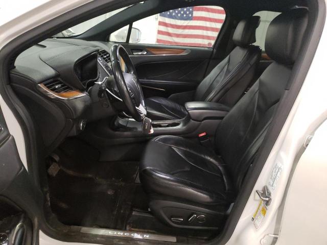 5LMCJ3D94HUL16390 - 2017 LINCOLN MKC RESERVE WHITE photo 7