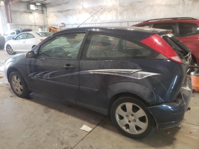 3FAFP31352R176325 - 2002 FORD FOCUS ZX3 BLUE photo 2