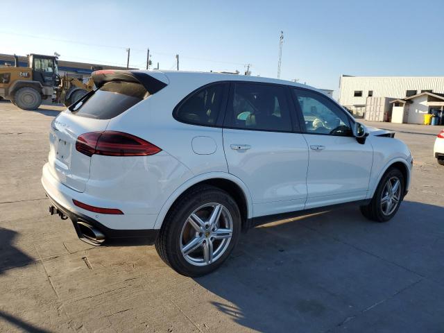 WP1AA2A29HKA85173 - 2017 PORSCHE CAYENNE WHITE photo 3