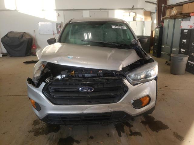 1FMCU0F72HUA56009 - 2017 FORD ESCAPE S SILVER photo 5