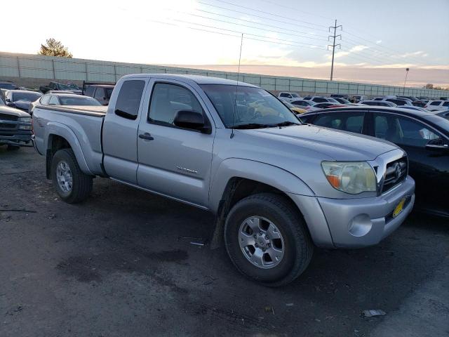 5TETU62NX7Z343745 - 2007 TOYOTA TACOMA PRERUNNER ACCESS CAB SILVER photo 4