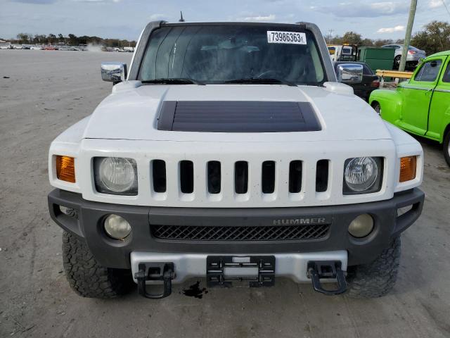 5GTEN13E288108436 - 2008 HUMMER H3 WHITE photo 5