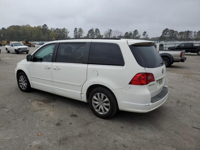 2C4RVABG3CR321484 - 2012 VOLKSWAGEN ROUTAN SE WHITE photo 2