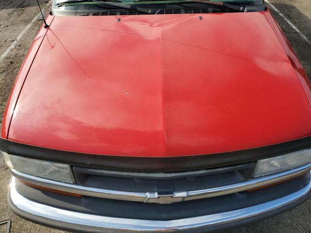 1GCCS19WX28110417 - 2002 CHEVROLET S TRUCK S10 RED photo 11