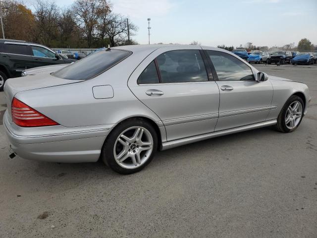 WDBNG75J66A470238 - 2006 MERCEDES-BENZ 500S 500 SILVER photo 3