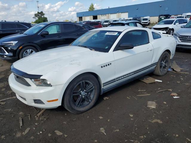 1ZVBP8AM8B5168377 - 2011 FORD MUSTANG WHITE photo 1