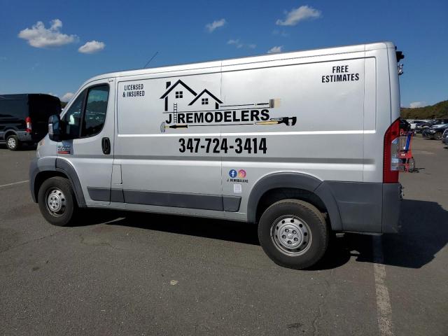 3C6TRVAG4JE158224 - 2018 RAM PROMASTER 1500 STANDARD Արծաթագույն լուսանկար 2