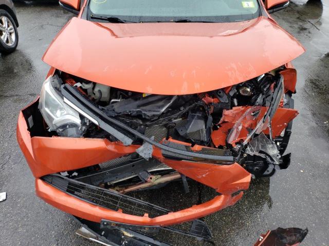 2T3RFREV9GW486697 - 2015 TOYOTA RAV4 XLE ORANGE photo 12