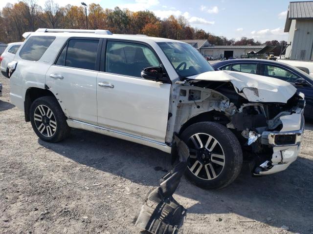 JTEBU5JR8J5543619 - 2018 TOYOTA 4RUNNER SR5/SR5 PREMIUM 白色 照片 4