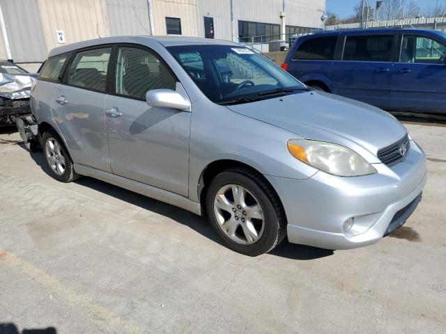 2T1KR32E18C690142 - 2008 TOYOTA COROLLA MA XR SILVER photo 4